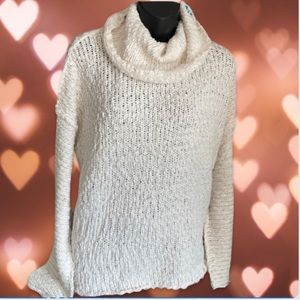 Beautiful creamy super soft sweater
